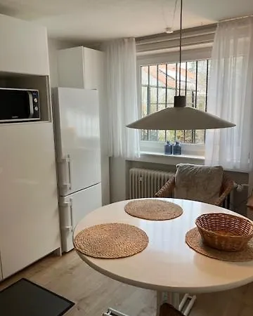 Goetz Apartment *